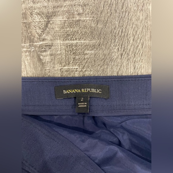Banana Republic Basic blue pencil skirt below the knee size 2 - Picture 8 of 8